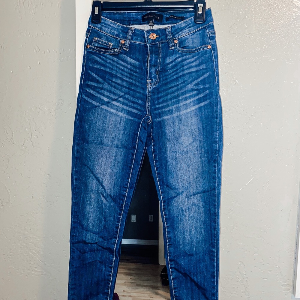 Kendall & Kylie Stretchy Skinny Jeans